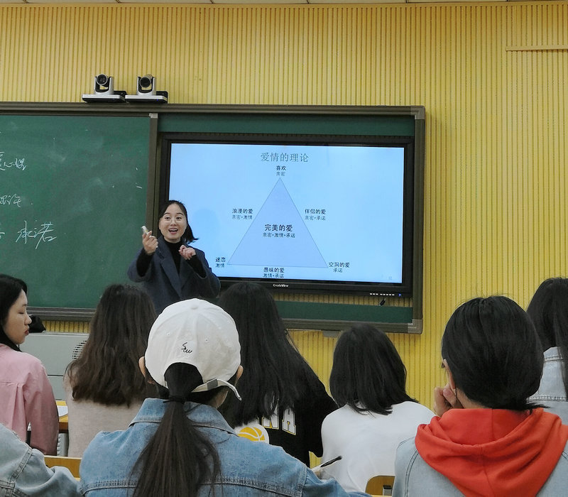 初等教育系华人策略社区行青年教师教学比武